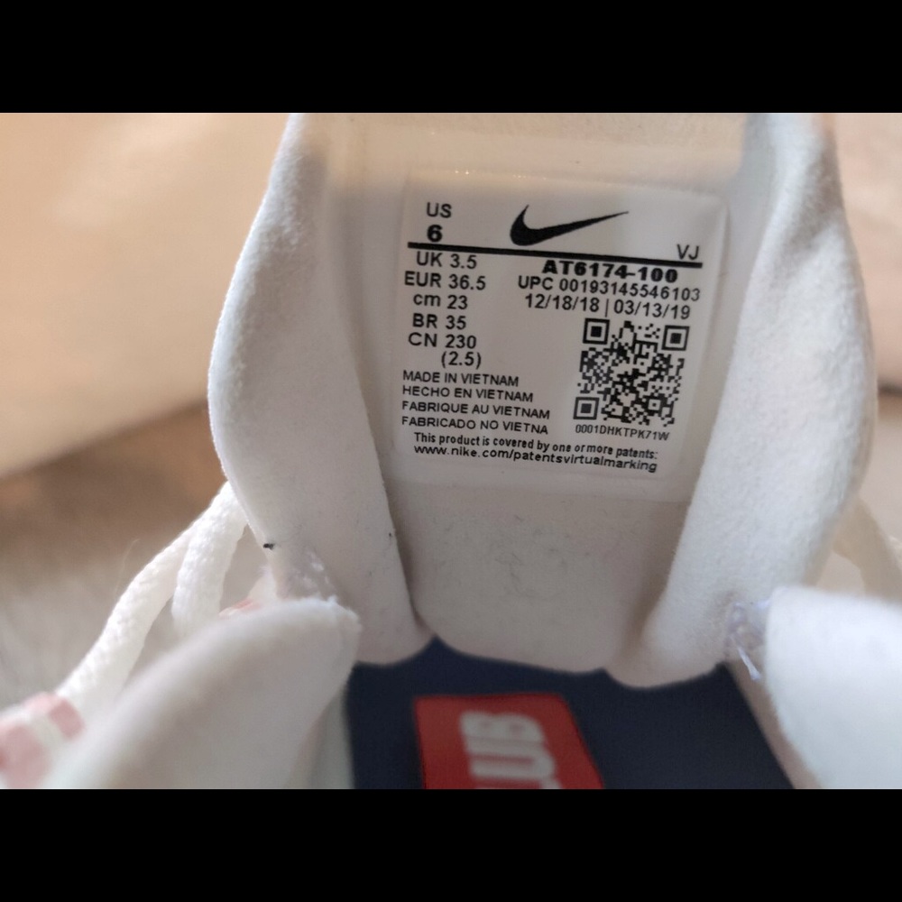 Nike AIR React 270 Size6W - Picture 6 of 6